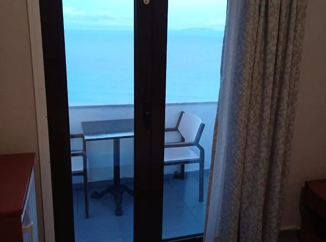 Gr Sea View