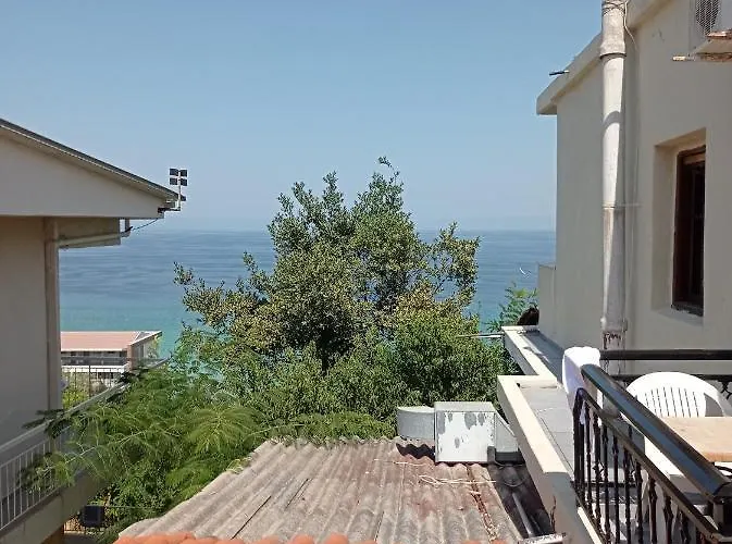 Gr Sea View